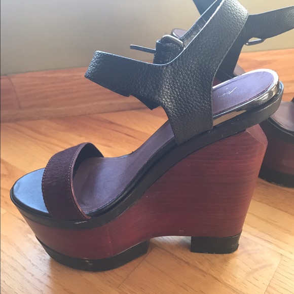 Shoes! - Picture 3 of 3