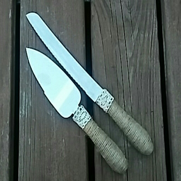 Bulap and lace cake cutting tools