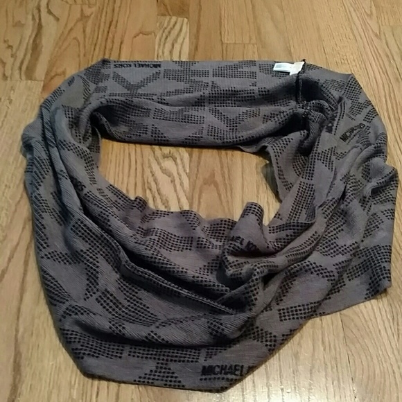 Michael kors Infiniti scarf
