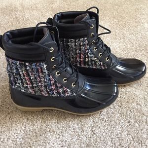 Sam Edelman tweed snow boots