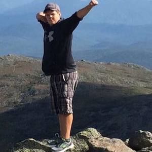 Meet your Posher, Dominic