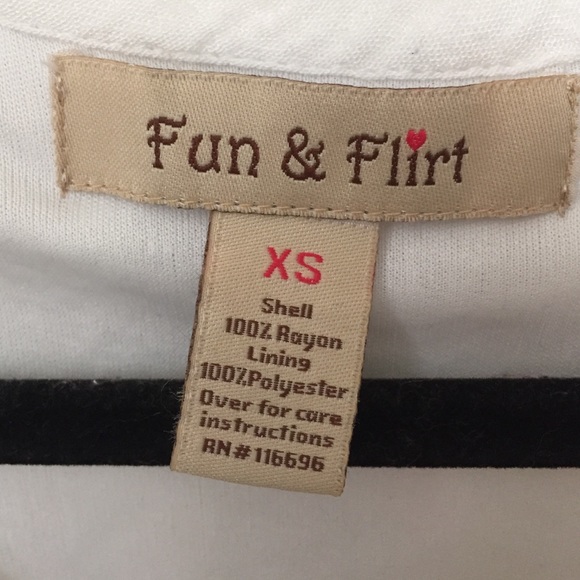 Colorful and fun crop top - Picture 2 of 3