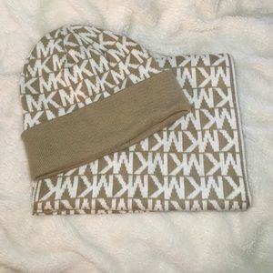 Michael Kors Matching Beanie & Scarf