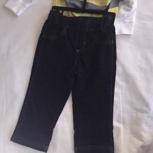 2-piece Carter's set.