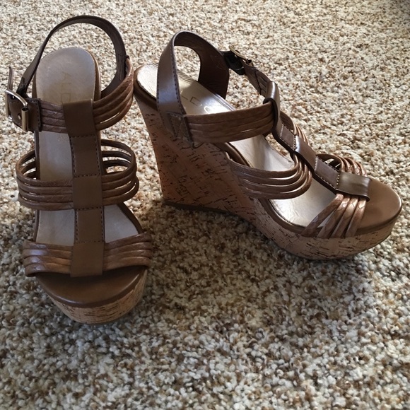 Aldo tan wedges size 6.5