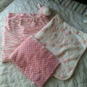 3 warm and cozy blankets bundle ( negotiable)