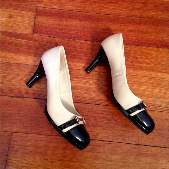 Only worn these a couple times. In good condition.