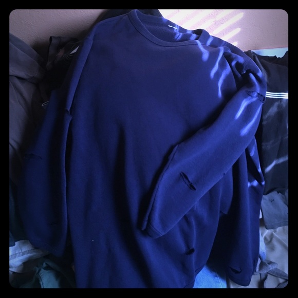 Sweatshirt