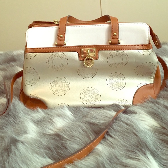 Anne Klein Cross body bag