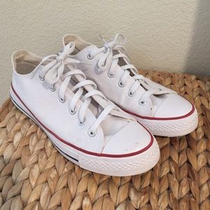 Converse size 7.5