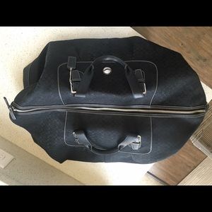 Coach Blk Travel Bag Measurement: 22 x 14 x 11 in.