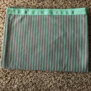 Lululemon Vinyasa snap scarf