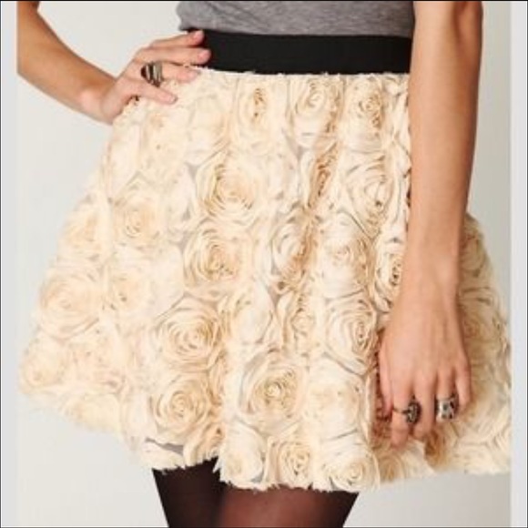 Free People ivory rosette skirt