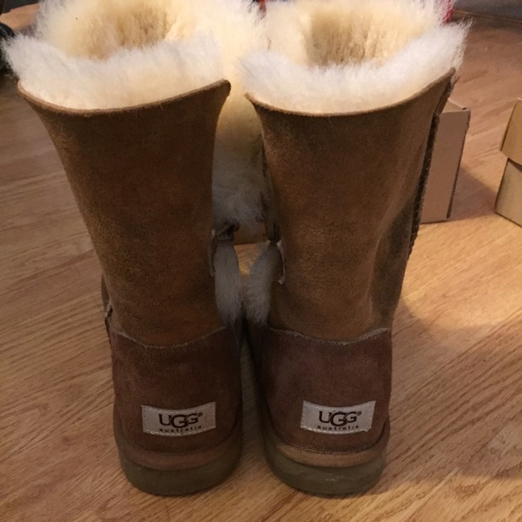 Bailey Uggs Brown - Picture 3 of 4
