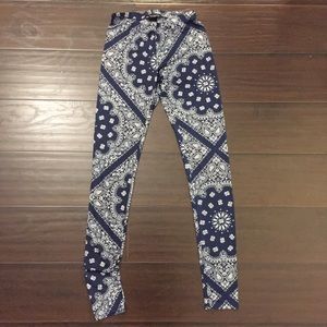 Navy Blue Paisely / Bandana Print Leggings