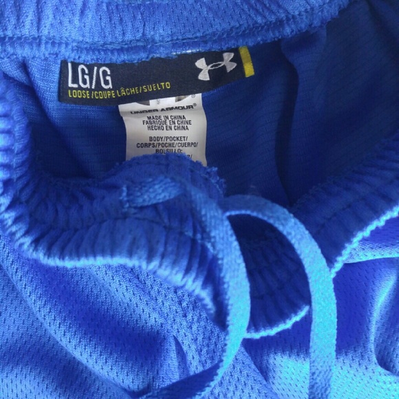 Under Armour Athletic Shorts - Picture 3 of 3