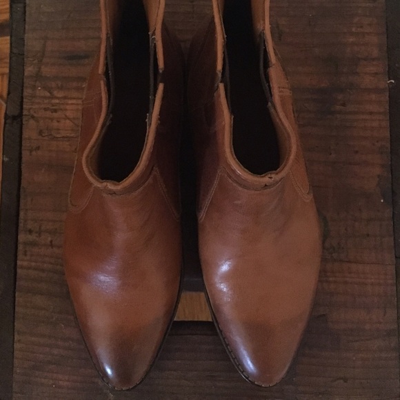 ADRIANA BOHLING Chelsea Boots/ NEW - Picture 4 of 4