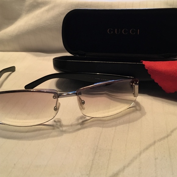 Black unisex Gucci Sunglasses
