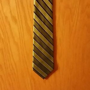 NAUTICA GREEN AND NAVY BLUE PREMIUM TIE