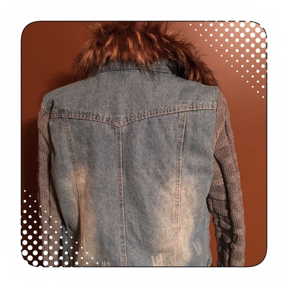 Denim Crop Jacket🆕 - Picture 3 of 3