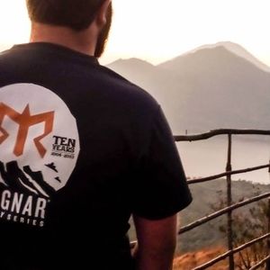 Meet your Posher, Derek