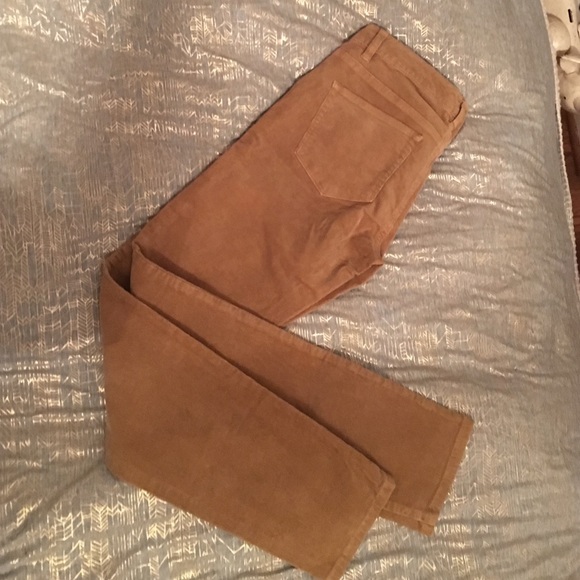 Vineyard vines corduroy pants