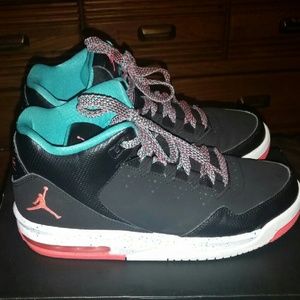 Jordans sz 6.5 in youth = sz 8 in women