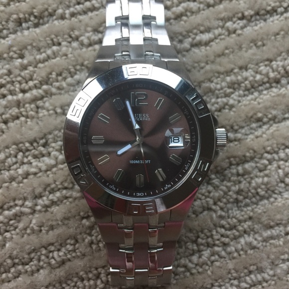 Men's GUESS watch