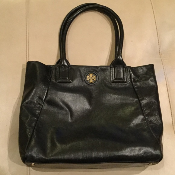 Tory Burch Handbags - Black leather Tory Burch tote
