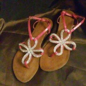 PINK RHINESTONE SANDALS!