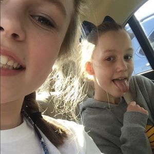 Meet your Posher, Julia