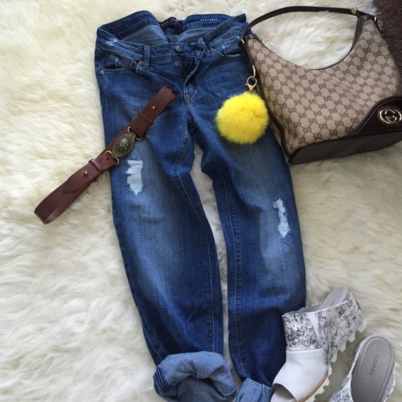 Fade To Blue Brand Distressed Boyfriend Jean SZ 27