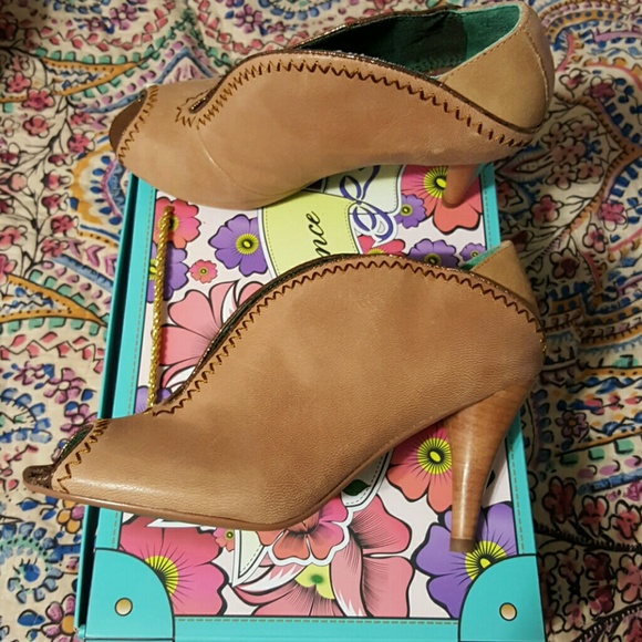 Poetic Licence heels