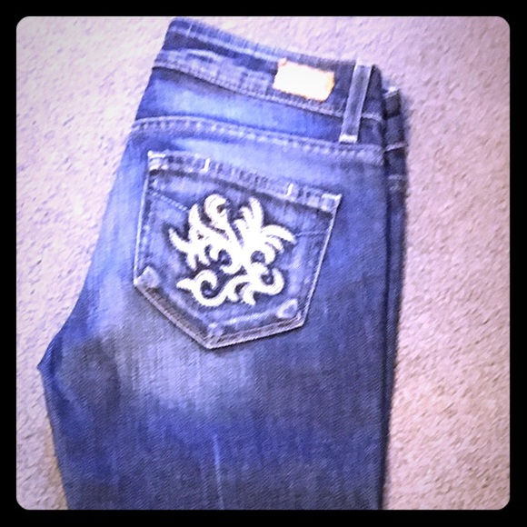 Paige flaired denim w/ cream appliqué on pocket