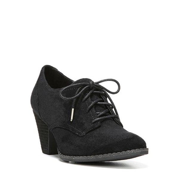 Oxford style heeled booties