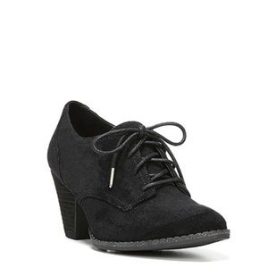 Oxford style heeled booties