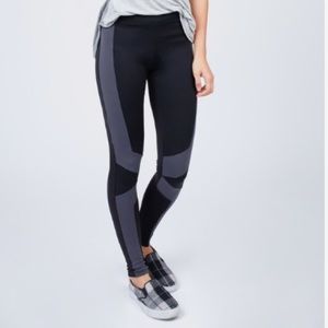 Rune- Blocked Leggings