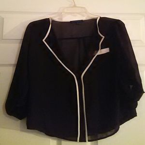 Flowing Modern Top Black