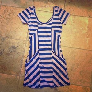 Like new Volcom tunic/dress with big pockets