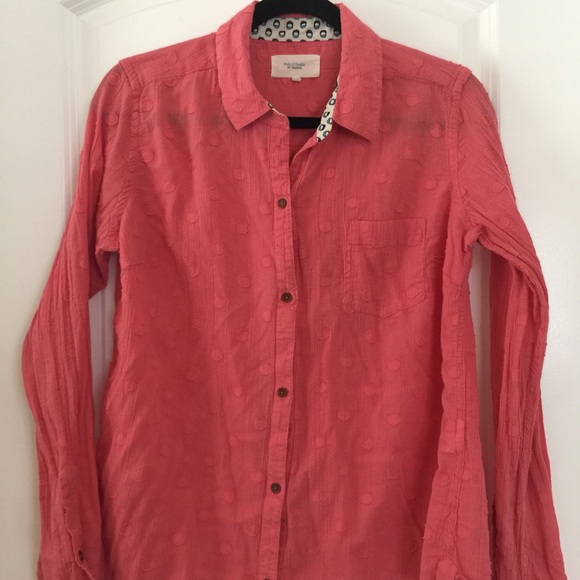 Birds of Paradis by Trovata coral button down top