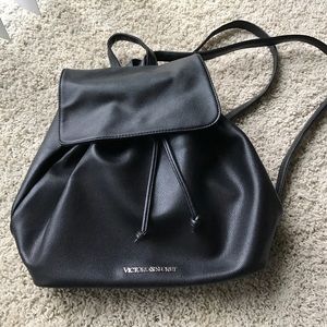 Little Black Back Pack, sexy VS