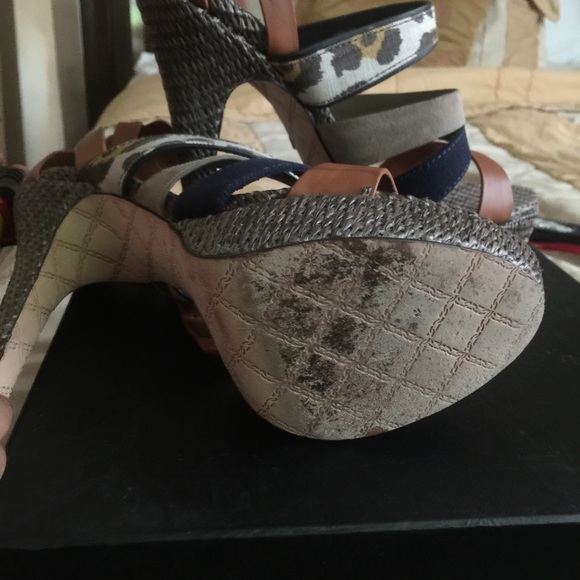 Sandal - Picture 4 of 4