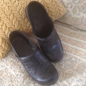 Dansko Embossed