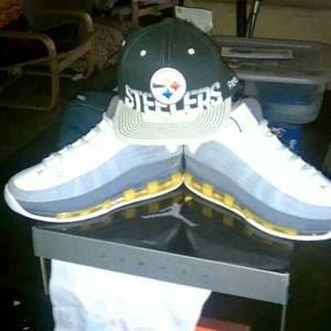 Meet your Posher, Levi