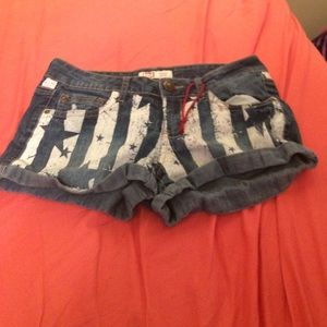 Shorts that have stars on them