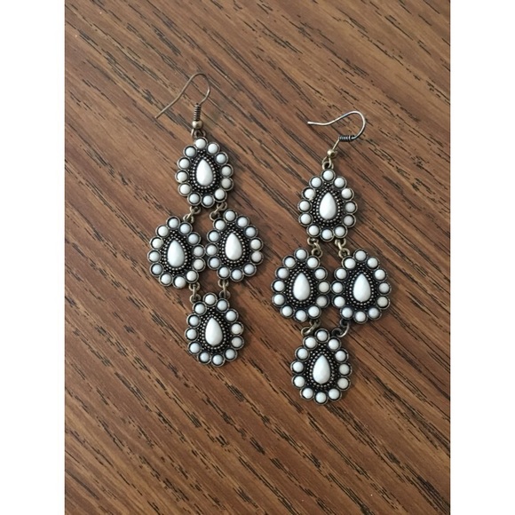 Pretty white earrings!