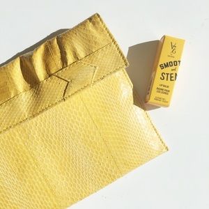 Gorgeous 70's Era Vintage Yellow Clutch