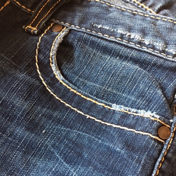 Jeans - Picture 2 of 4