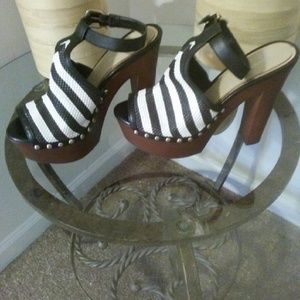 ❌SOLD❌Gianni bini heels