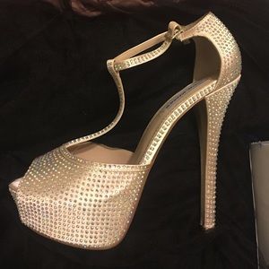 Steve Madden diamond pumps